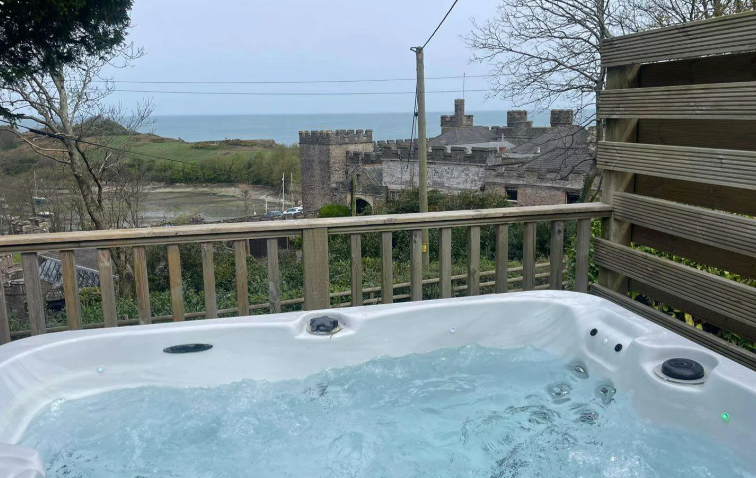 Property photo 2 of 6 Hot Tub With Coastal Views Over Watermouth Castle At Watermouth Lodges North Devon