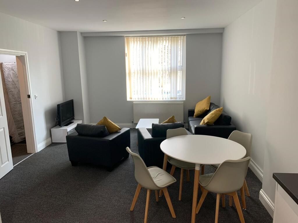 Property photo 3 of 13 48582_11916_Img_17_0000