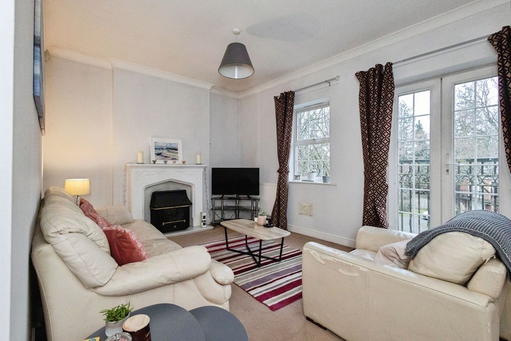 Property photo 3 of 15 Pbox-Img.Jpg