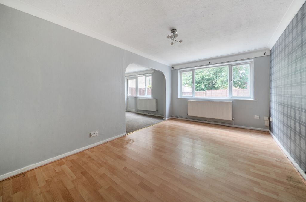 Property photo 3 of 14 1494400-4-6A575c6...