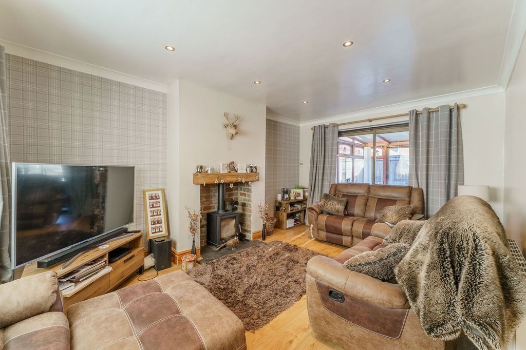 Property photo 2 of 29