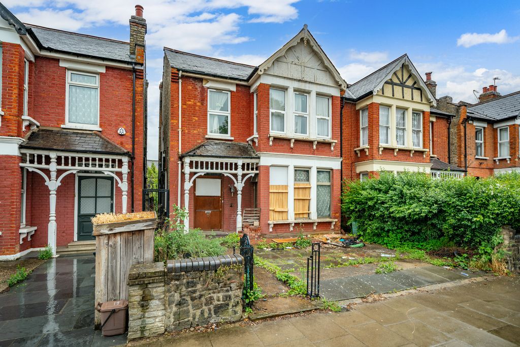 Property photo 1 of 1