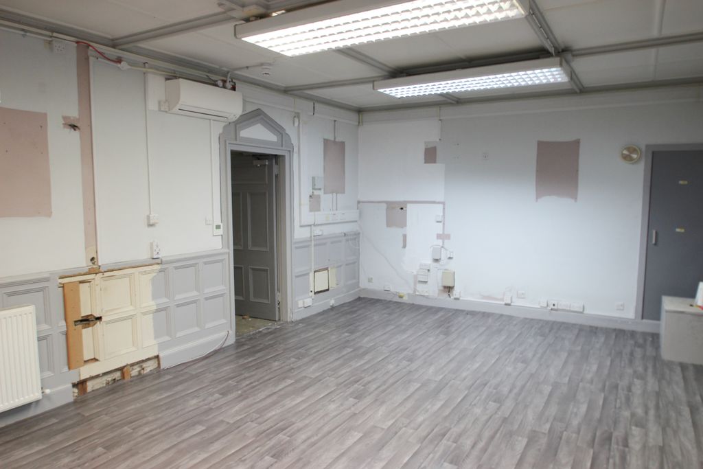Property photo 2 of 18 39483787.Jpg?v=