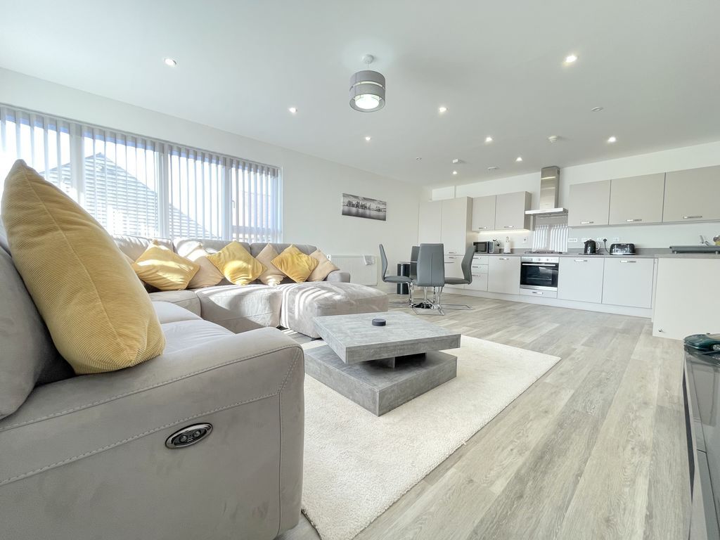 Property photo 2 of 20 James House