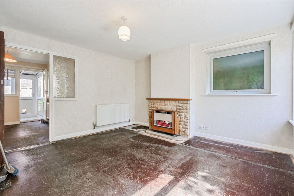 Property photo 3 of 20