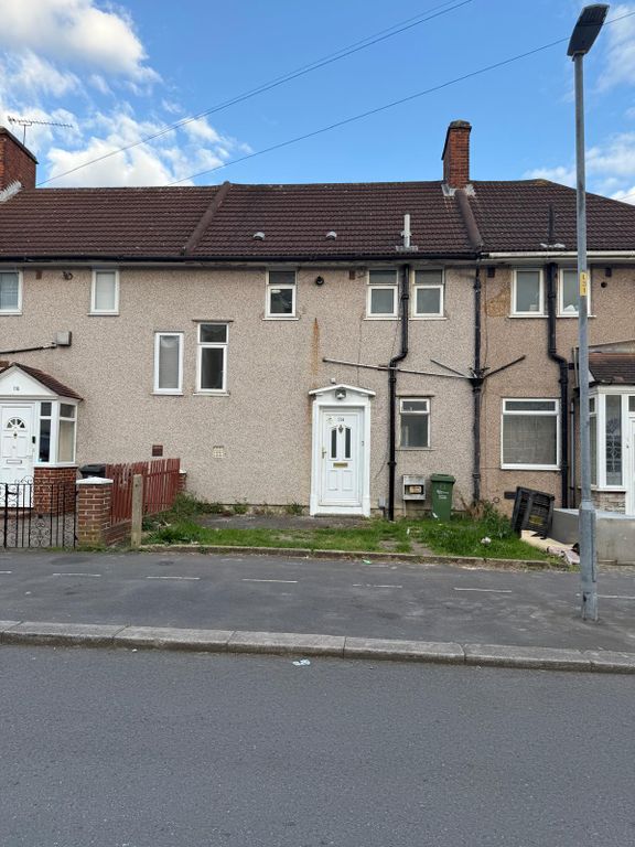 Property photo 1 of 12 2 Bedroom Terrace House