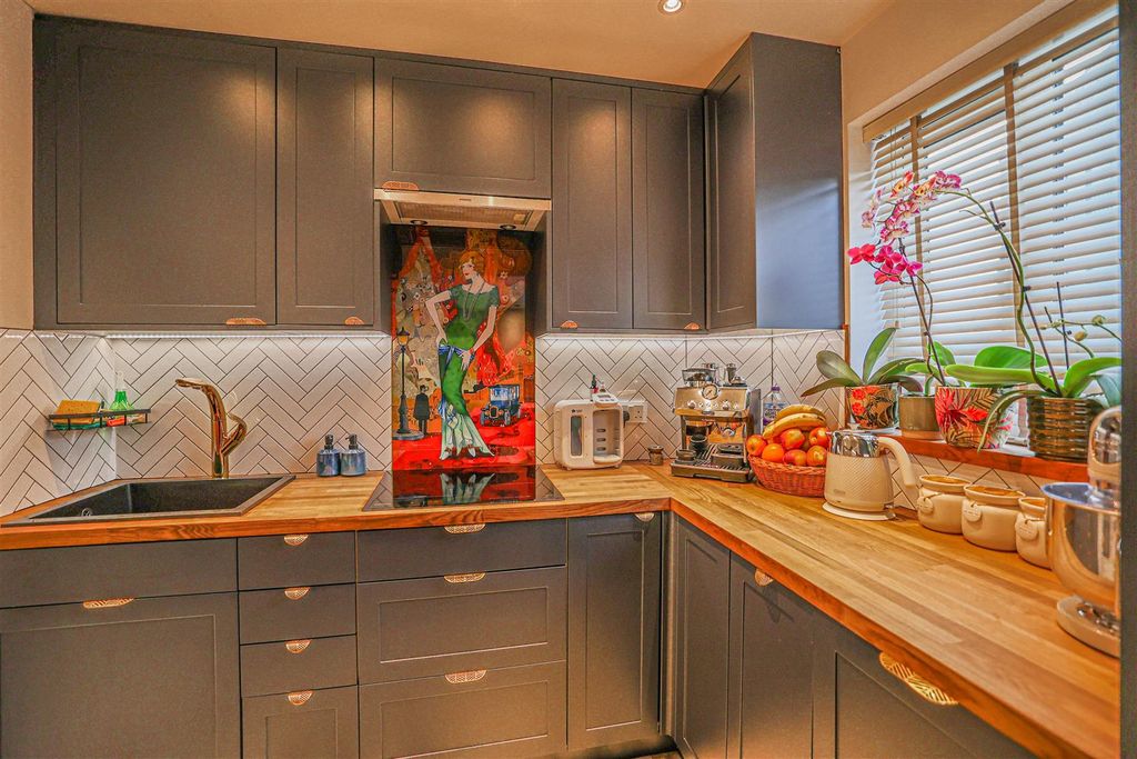 Property photo 3 of 24 980A1164.Jpg