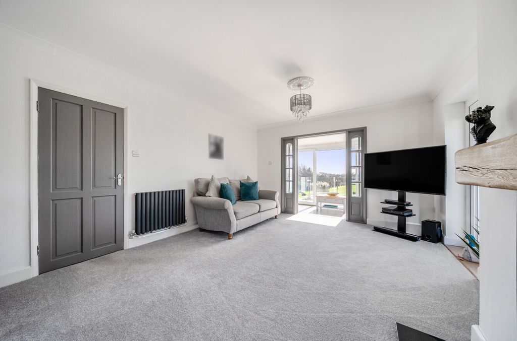 Property photo 2 of 43 1424307-14-69B9cc...