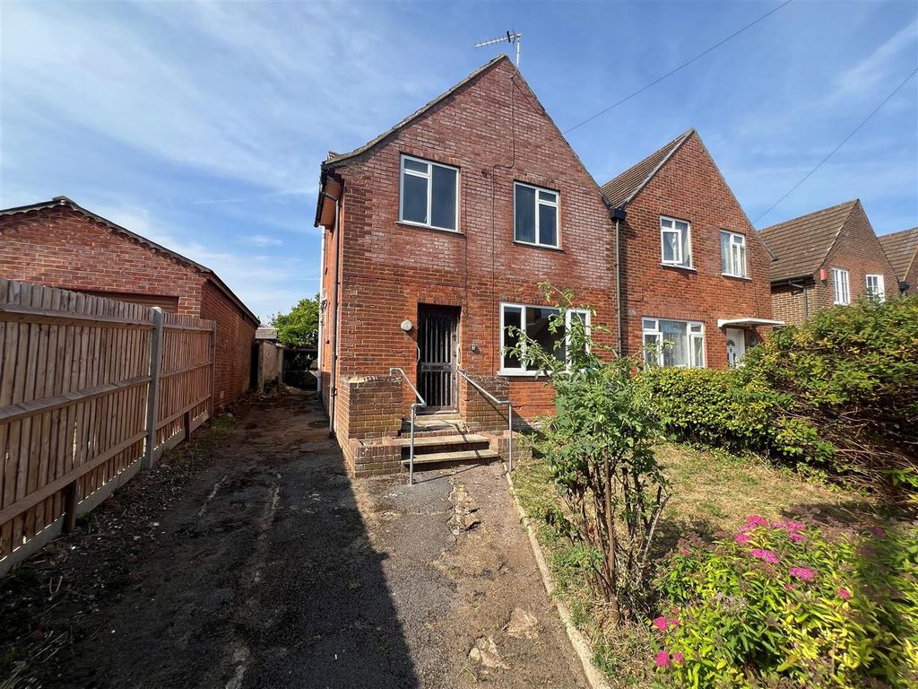 Property photo 1 of 21