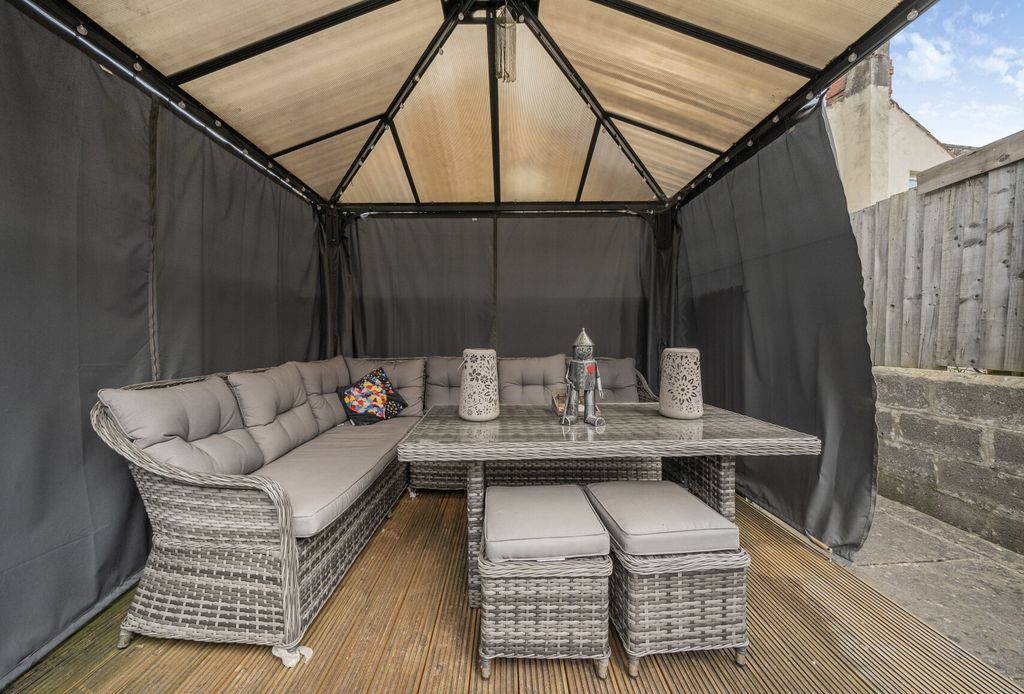 Property photo 3 of 15 7-681cc2Ebaa254-1...