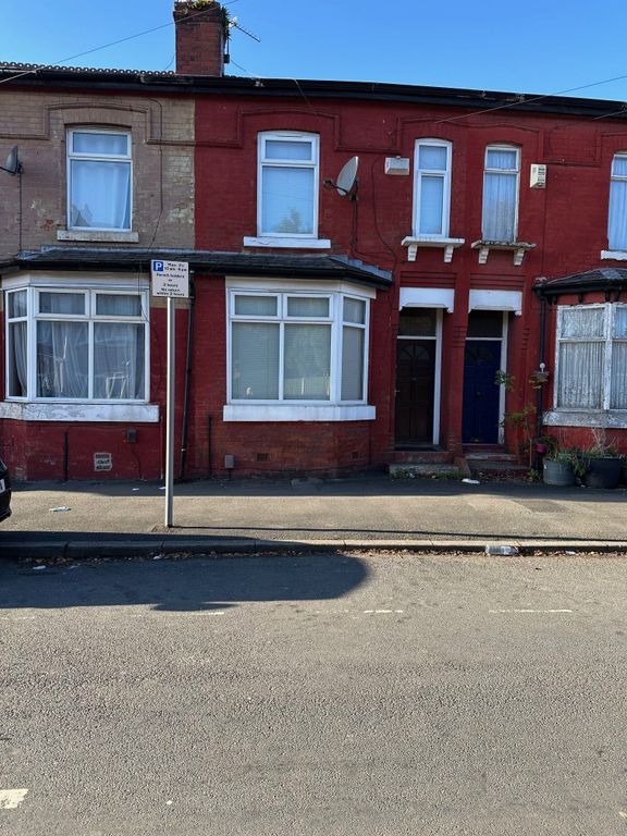 Property photo 1 of 12 Photograph 1