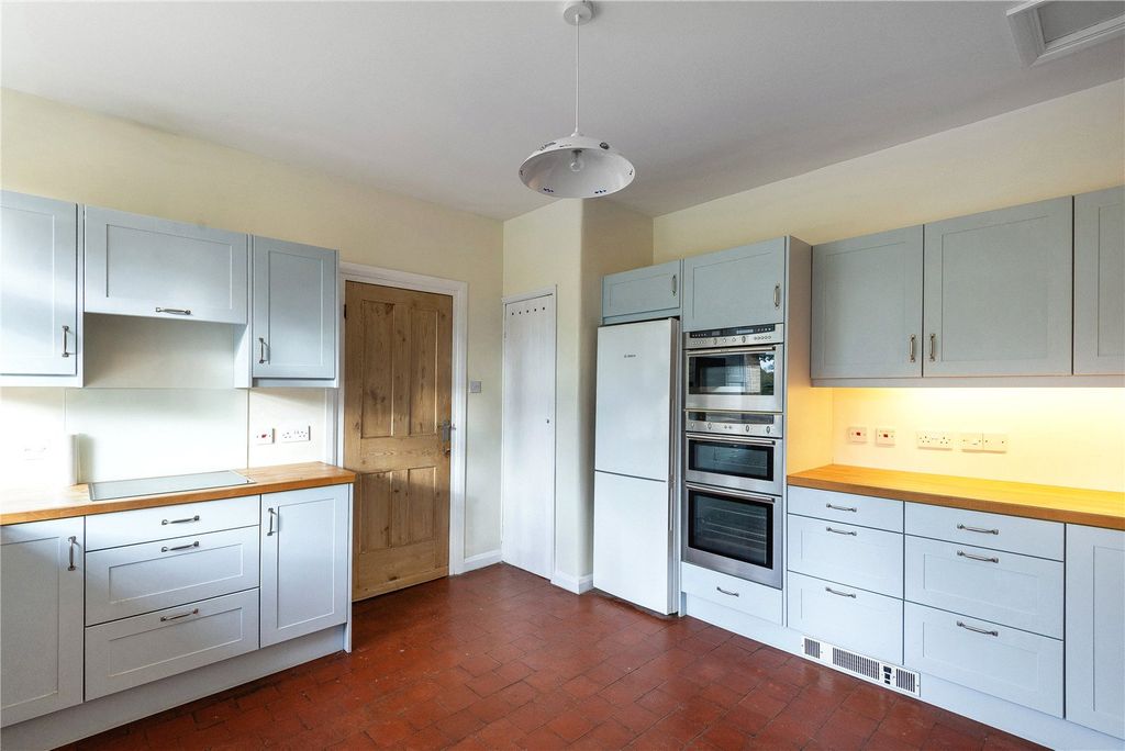 Property photo 2 of 19 Picture No. 08