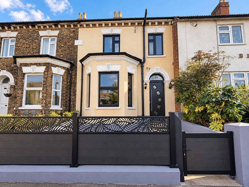 Property photo 1 of 13 External