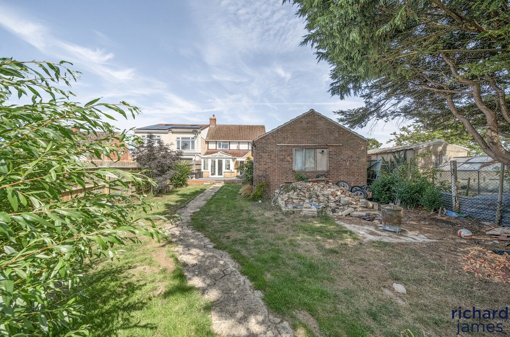 Property photo 2 of 22 Ef97cc563B68481Bb24A48766c55B8F7