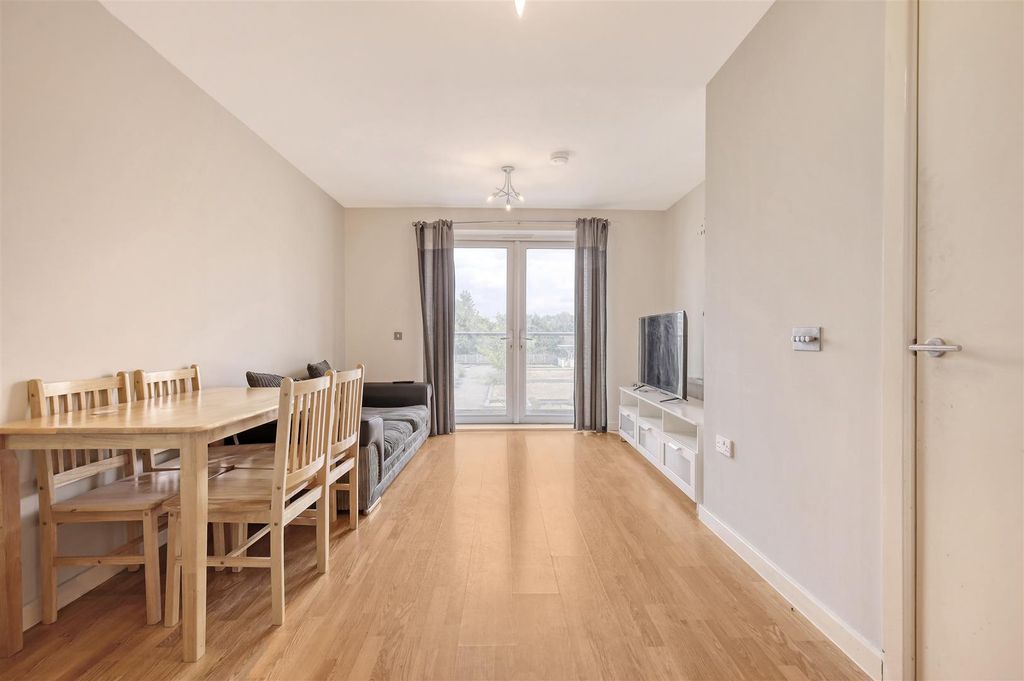 Property photo 3 of 16 Img_5943_10 Copy.Jpg