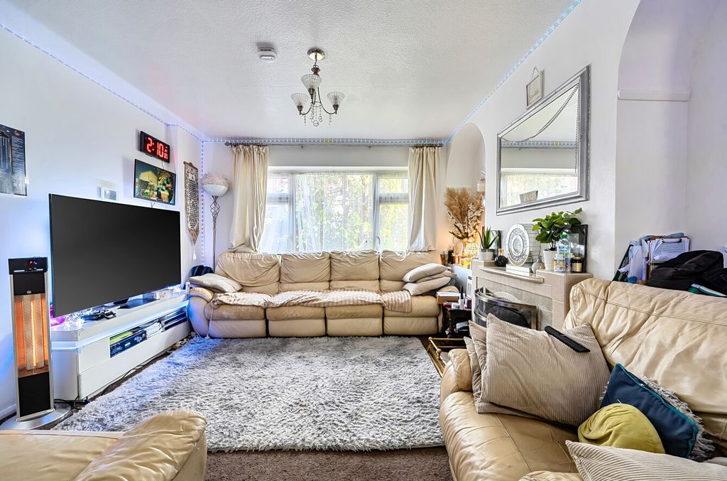 Property photo 3 of 20 1429043-11-69Ca79...