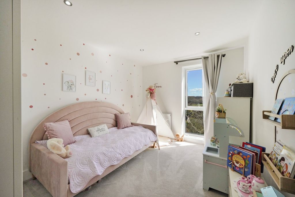 Additional image 11 of 2 bed flat for saleLynne Close, Flat 6, South Croydon CR2