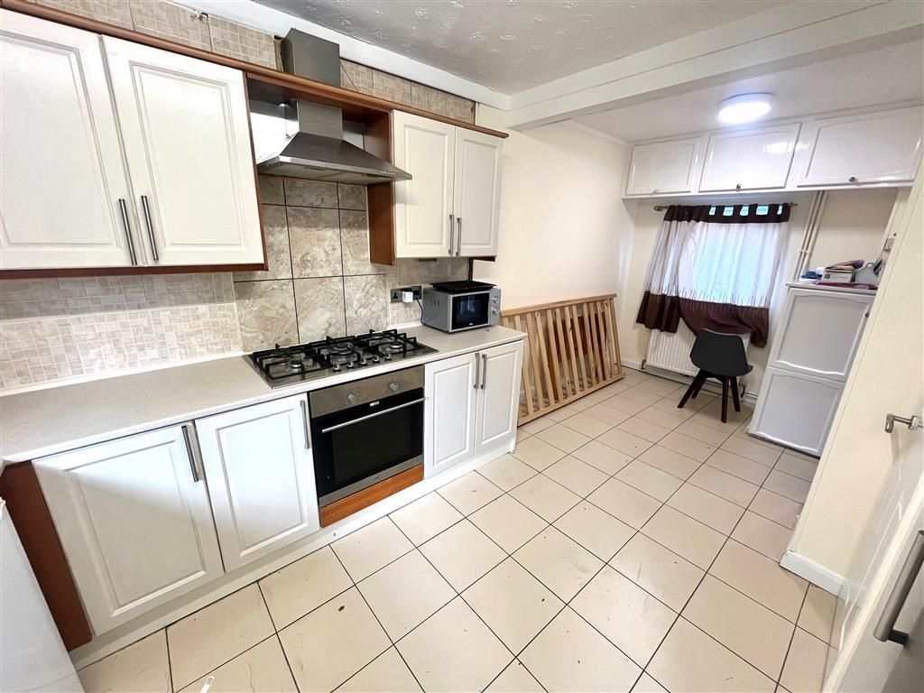 Property photo 3 of 10 Image