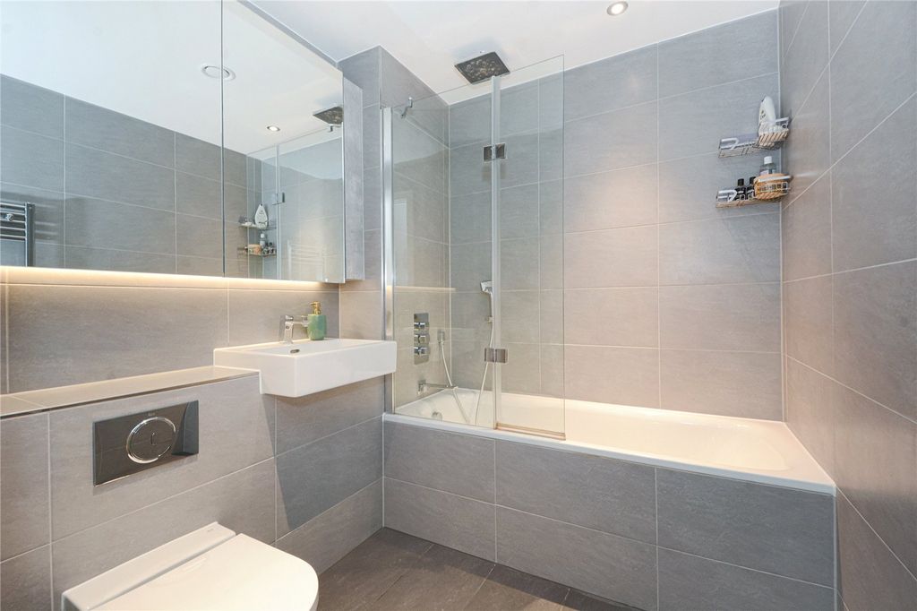 Property photo 2 of 15 Picture No. 16