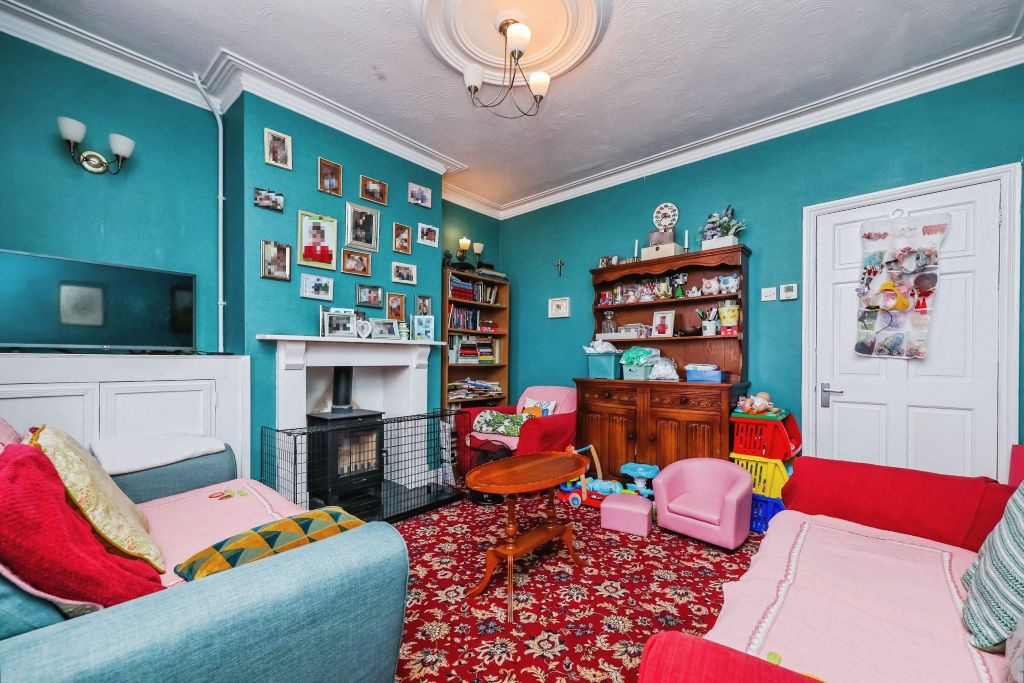 Property photo 3 of 17