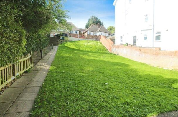 Property photo 2 of 7