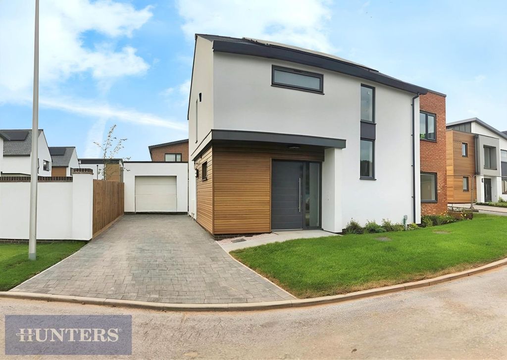 3 bed detached house to rentEdmunds Way, Exeter EX2