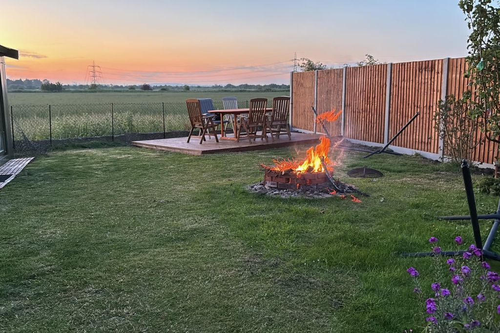 Property photo 1 of 27