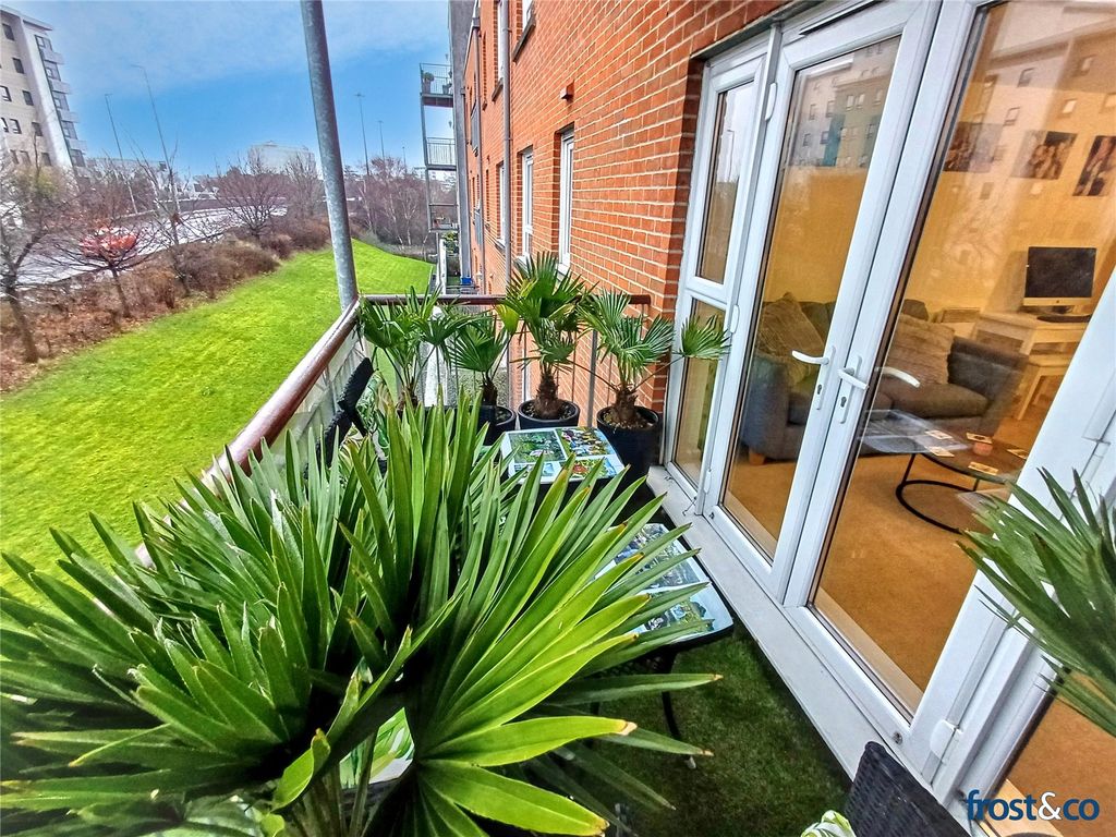 Property photo 1 of 14 Avenel Way