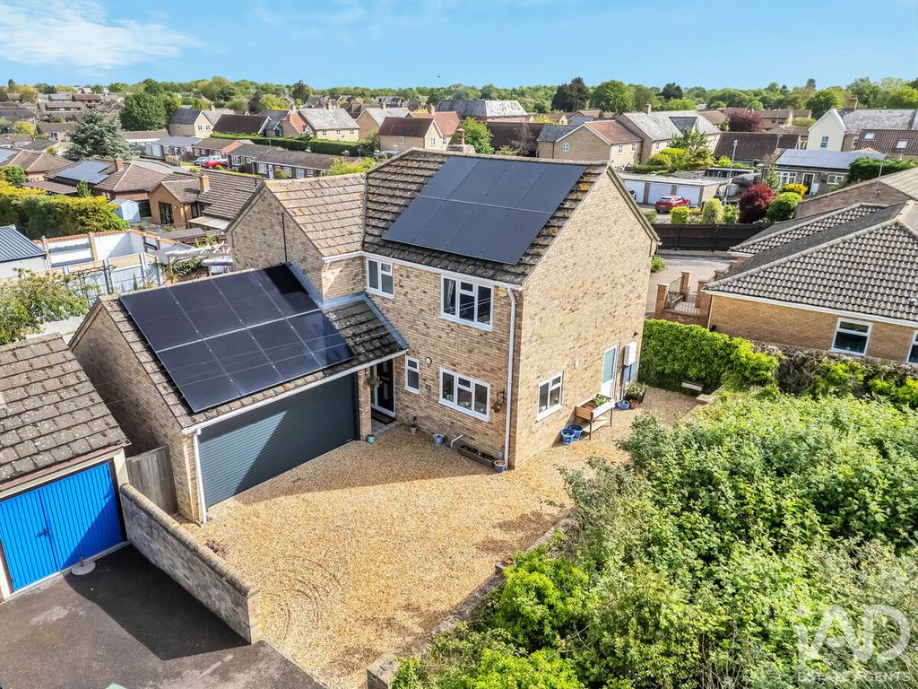 Property photo 1 of 37