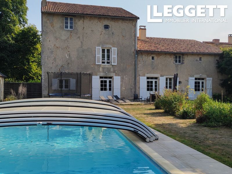 Property photo 2 of 10