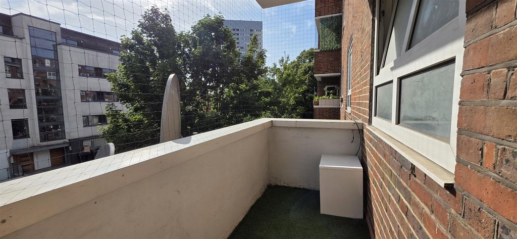 Property photo 2 of 9 Balcony.Jpg