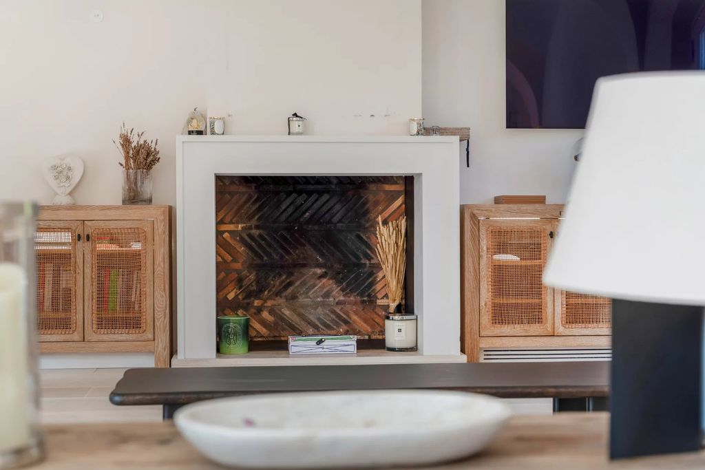 Property photo 3 of 4