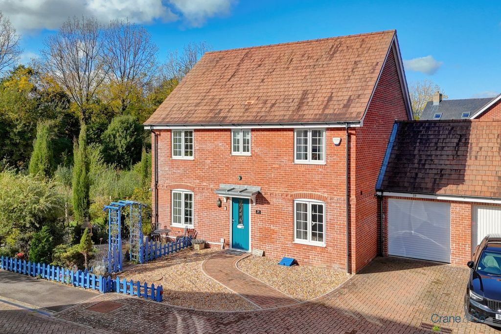 Property photo 1 of 42