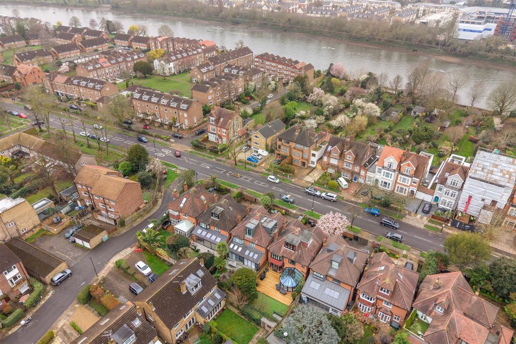 Property photo 2 of 15 Hartington Road-3.Jpg