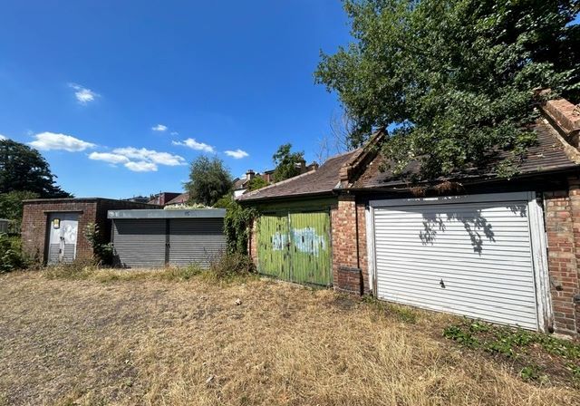 Property photo 2 of 3