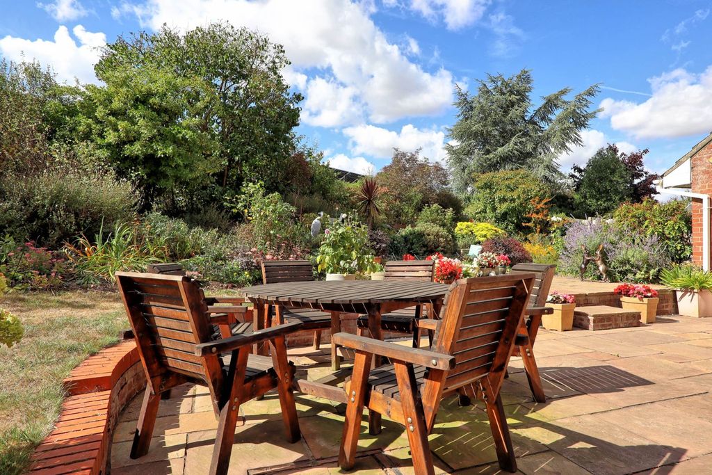 Property photo 3 of 23