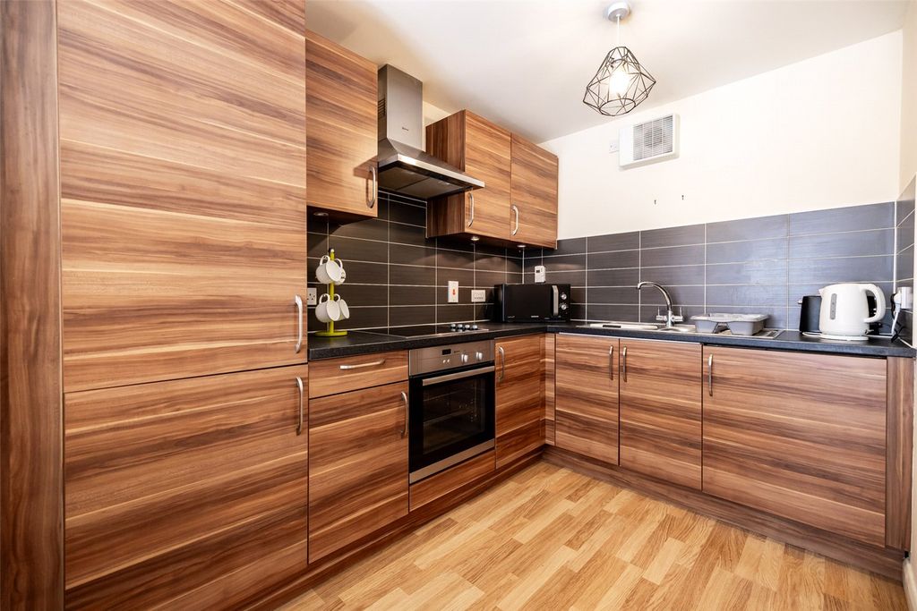 Property photo 2 of 11 Photo 2