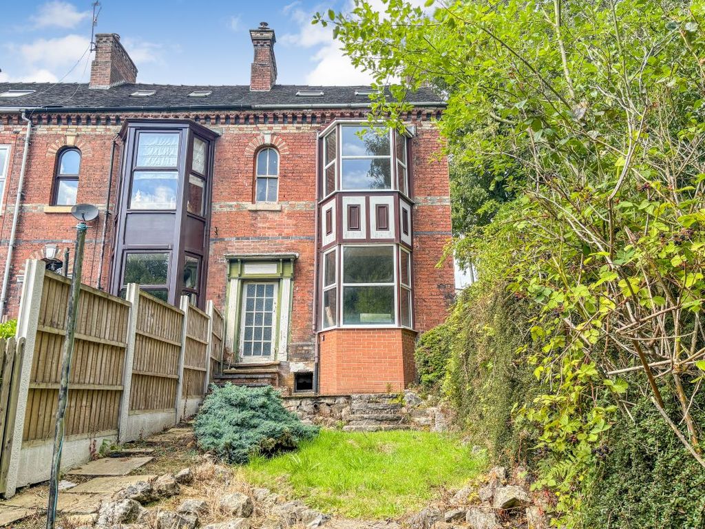 Property photo 1 of 28