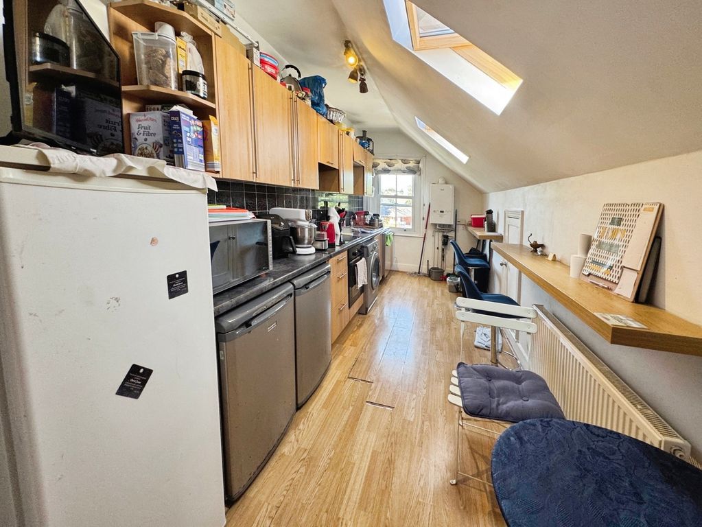 Property photo 2 of 11 Pbox-Img.Jpg