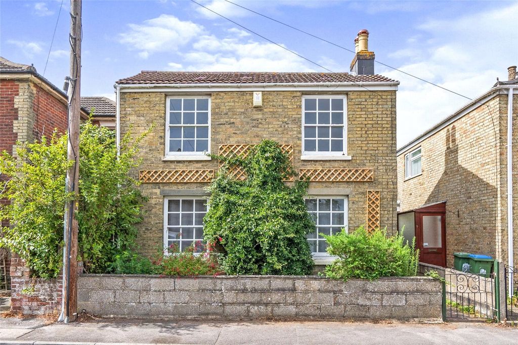 Property photo 1 of 16 Picture No. 04