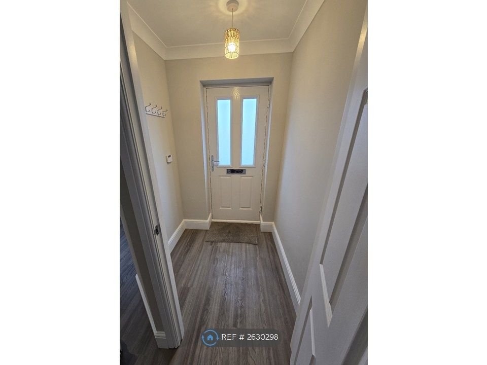 Property photo 2 of 33