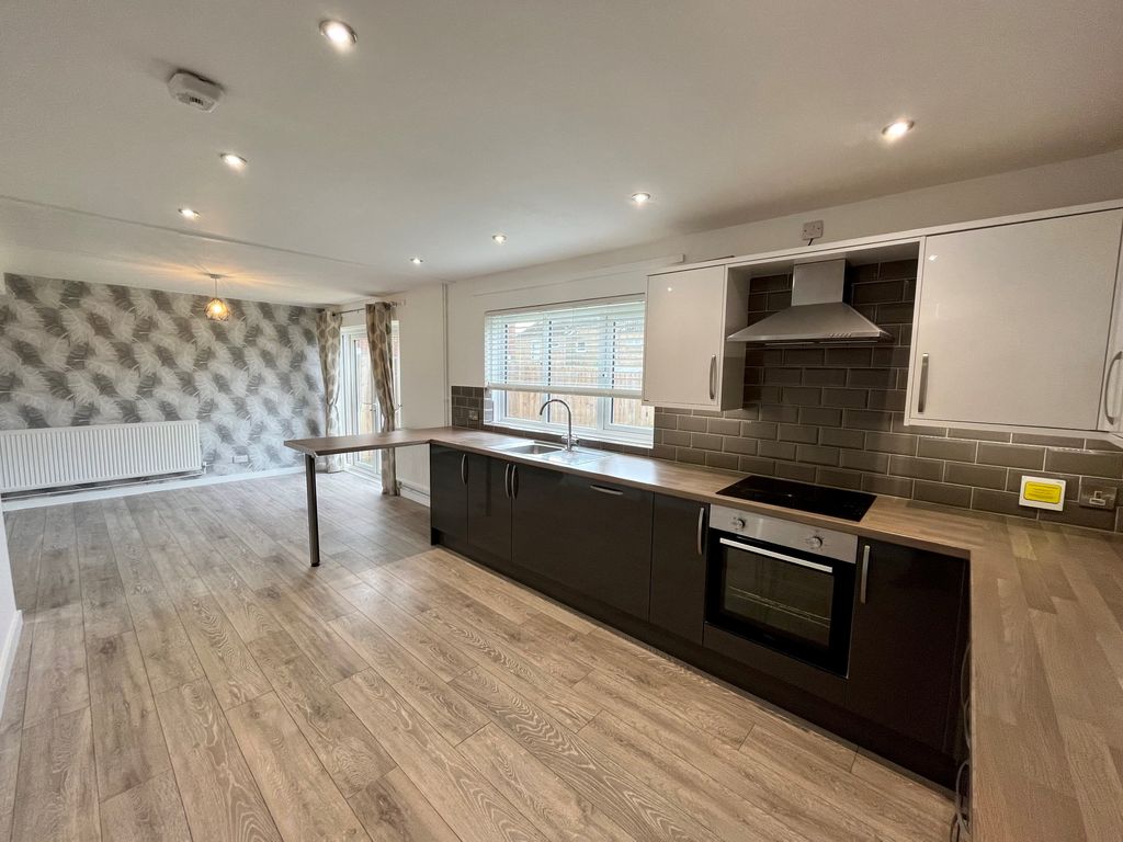 Property photo 3 of 14 View