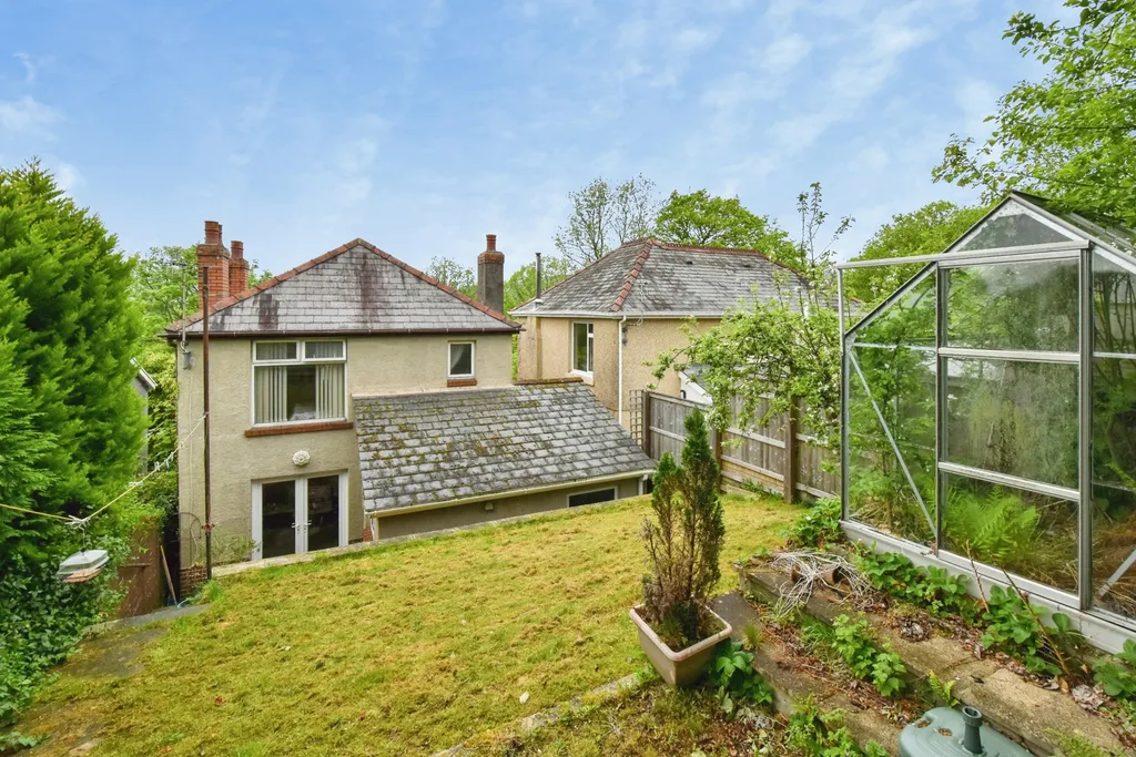 House in Clydach, Swansea - View 6