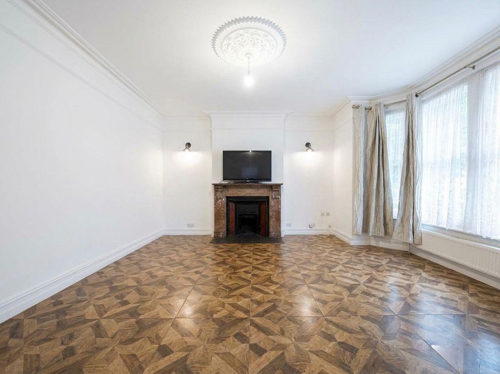 Property photo 3 of 19 59Df85Ca-A1A6-4Fec-853B-F9Adc0825B07.Jpg