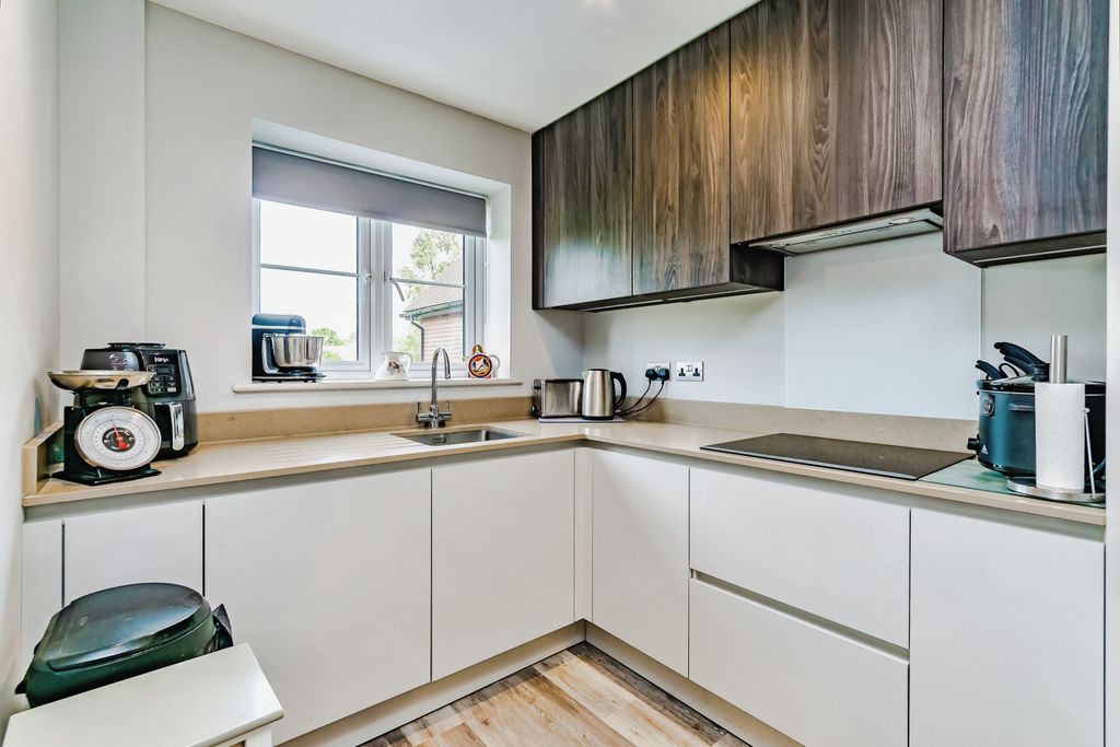 Property photo 1 of 17 Photography