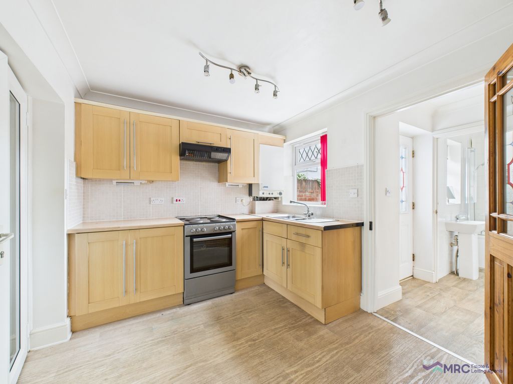 Property photo 3 of 12 Gallery