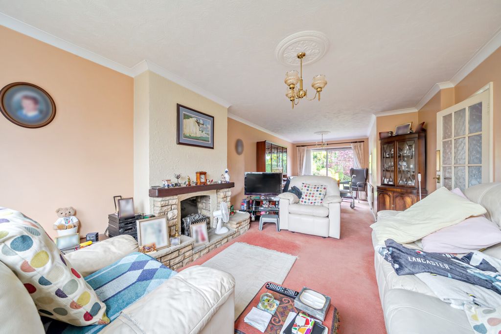 Property photo 2 of 17 1458076-24-6A04c4...