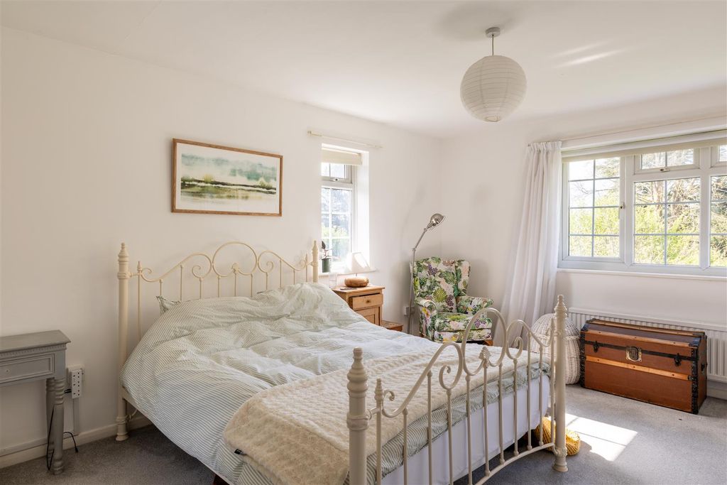 Additional image 11 of 4 bed detached house for saleYardley Close, Reigate RH2