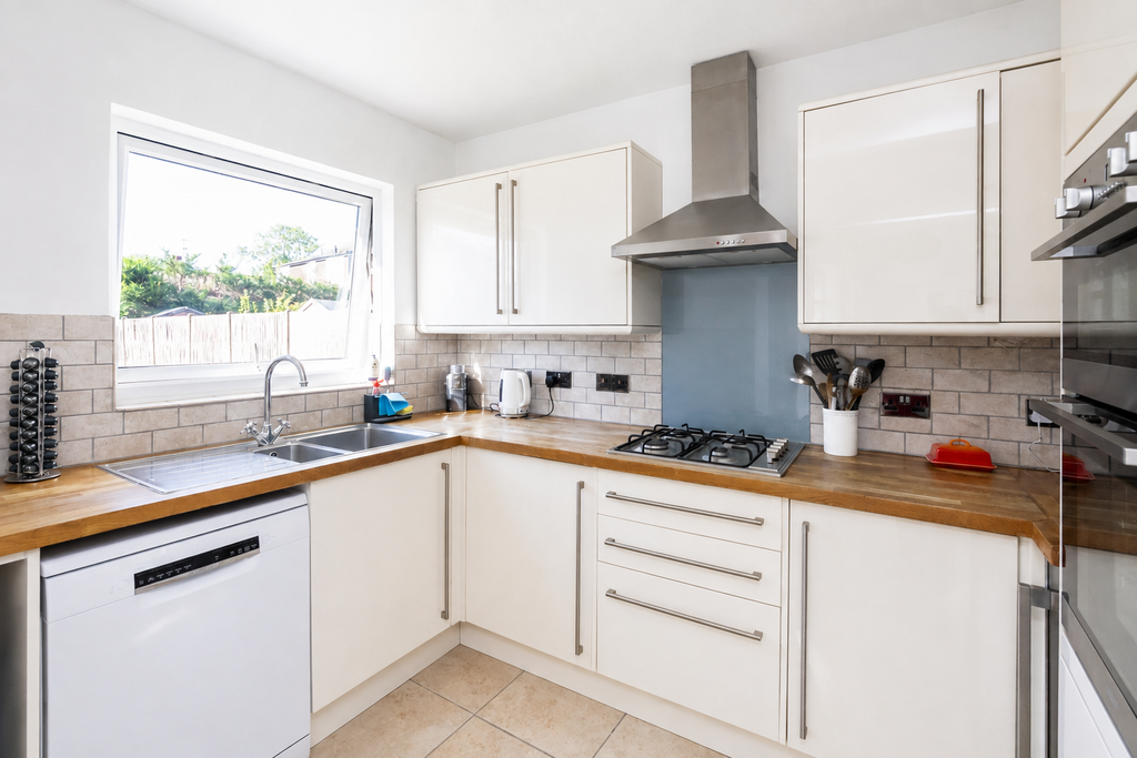 Property photo 2 of 12 Amended Kitchen