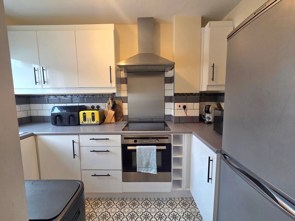 Property photo 2 of 9 Image